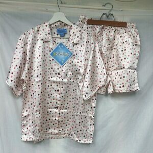 NWT Dream Modes Medium 2 Piece Pajama Set Button Top & Shorts Hearts Valentines